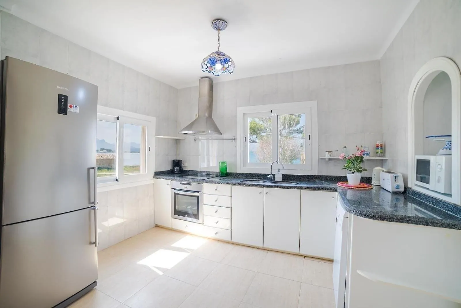 Schoene Kuerzlich Renovierte Wohnung Mit Klimaanlage Und Meerblick In Barcares Алькудия